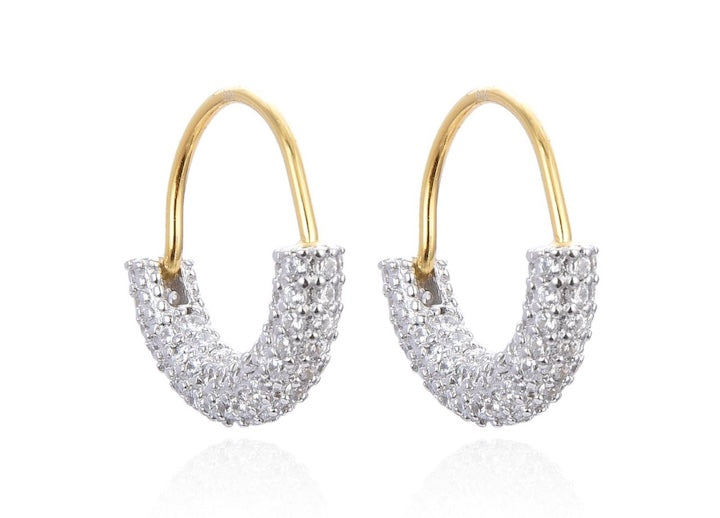 DREES UP HOOPS