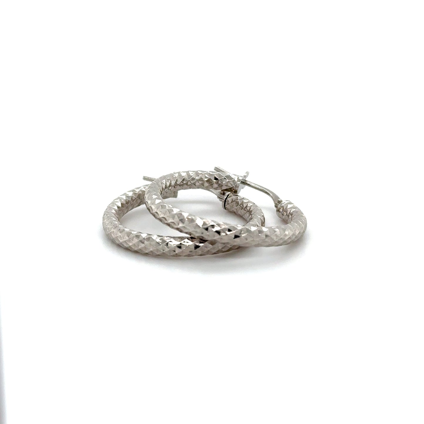 TEXTURE GOLD HOOPS